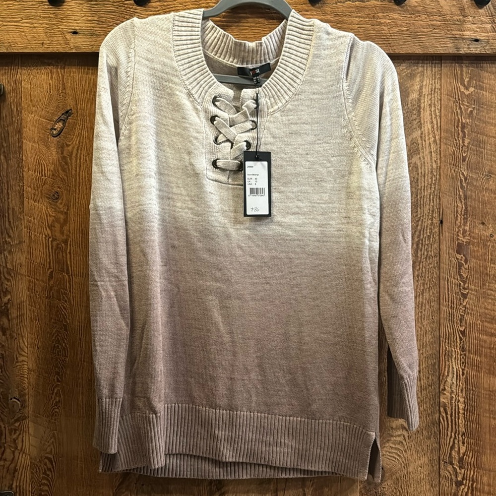 Woman sweater